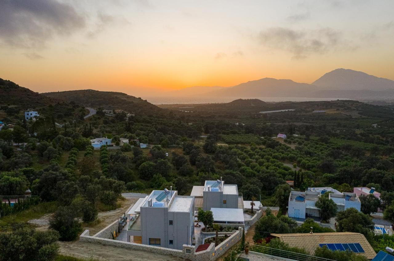 Diamond Dream Villa Kamilárion Eksteriør bilde